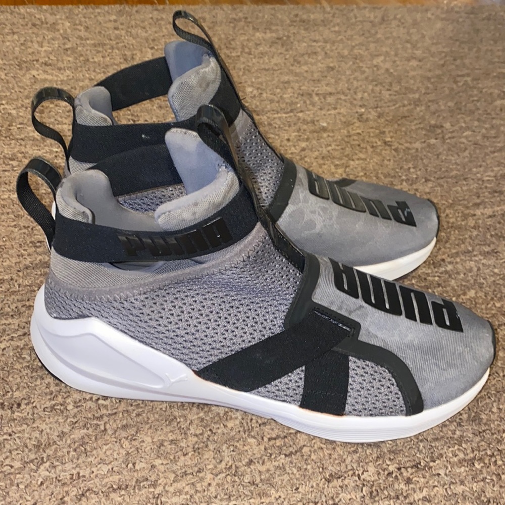 Puma Sneakers